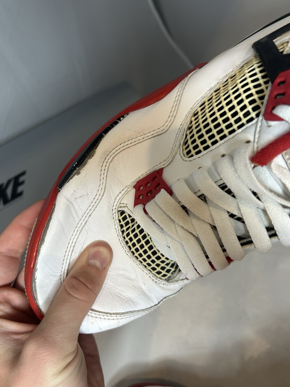 Size 11 – Jordan 4 Retro Fire Red