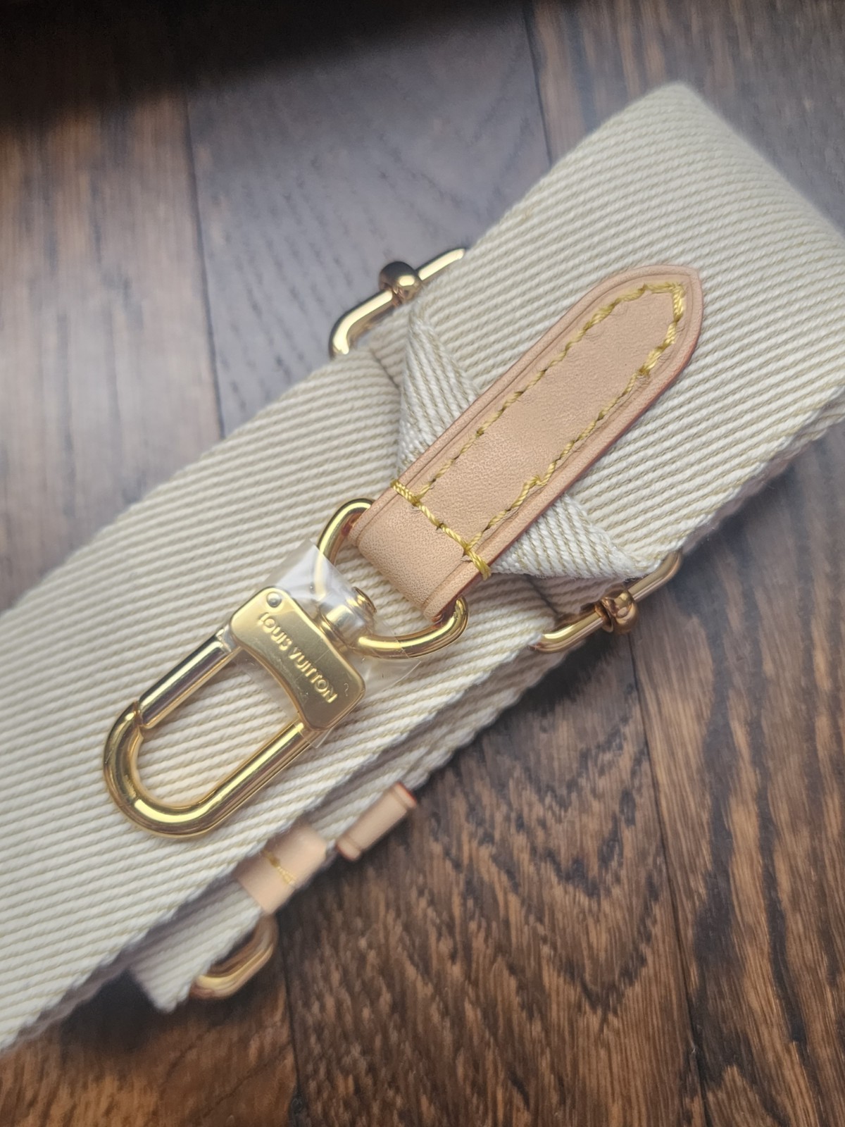 $2020 Brand New Authentic Louis Vuitton High Rise Monogram Belt Bag M46784
