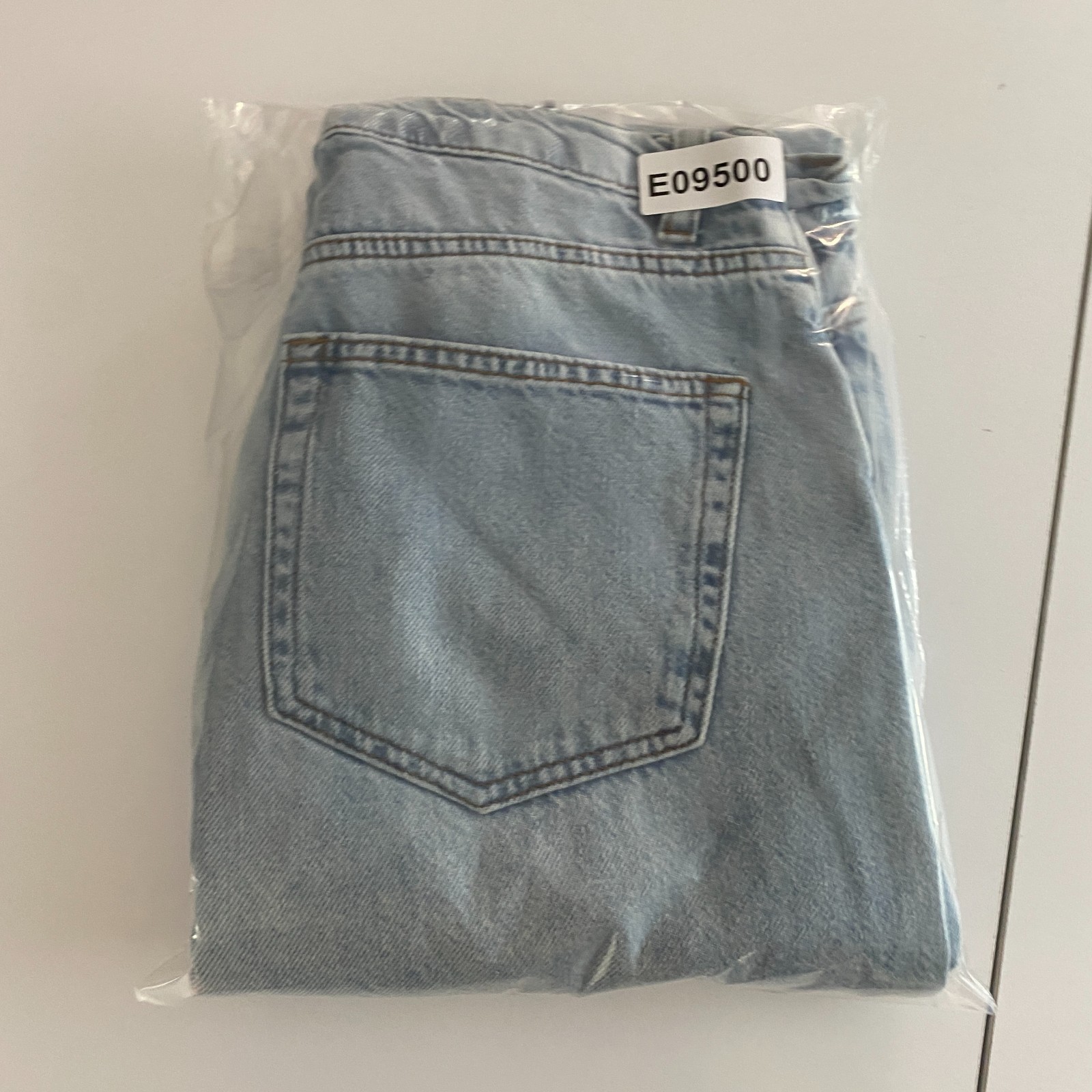 Reformation Cary High Rise Slouchy Wide Leg Jeans Size 28 Light Bowen Wash