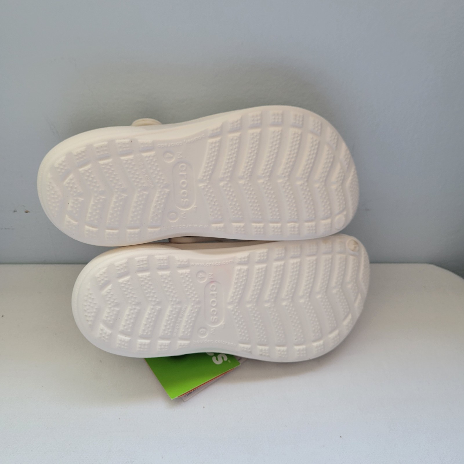 Crocs At Work Classic White Clog Shoes Size W=6/M=4 63029-2952