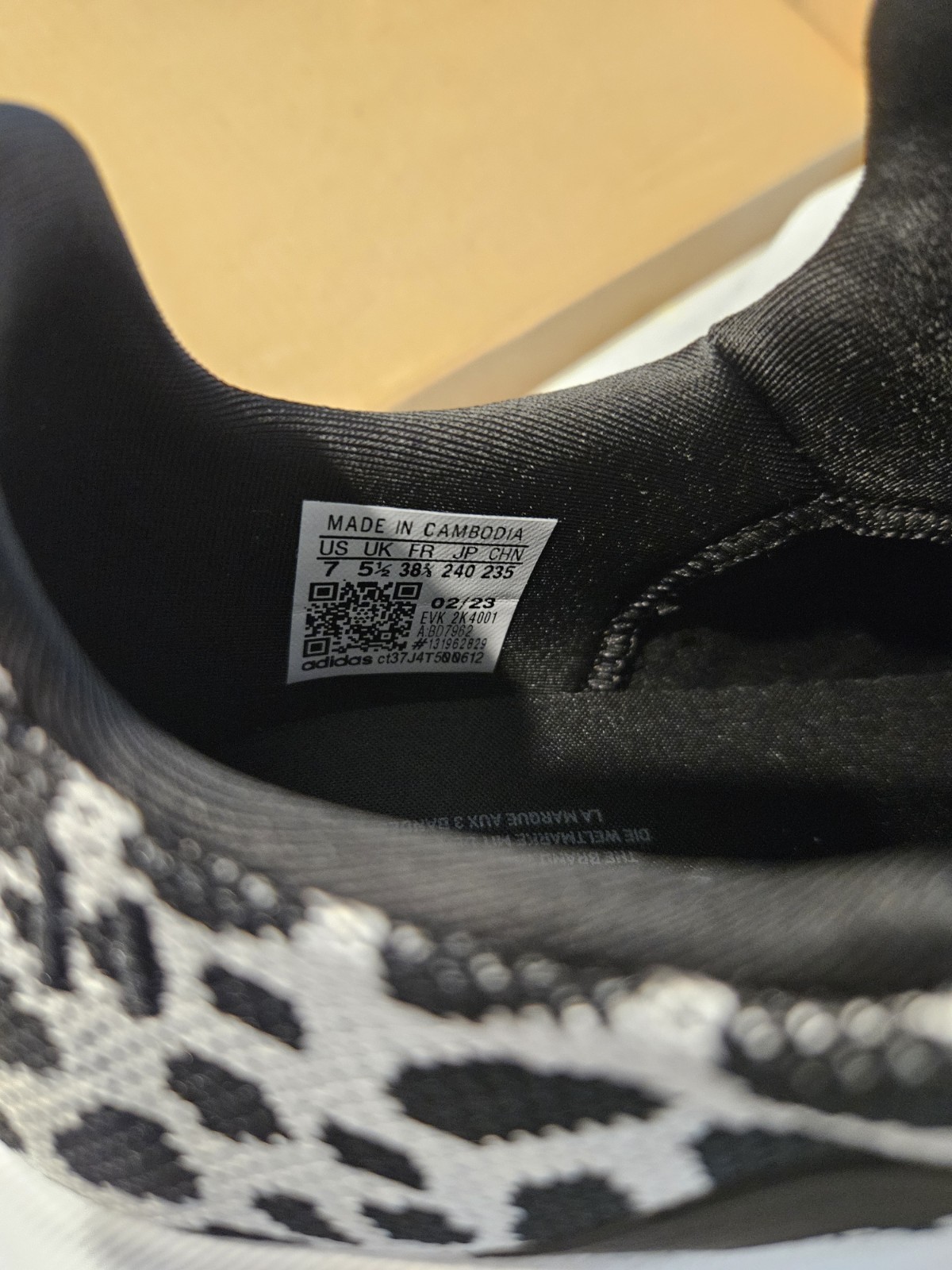 adidas Swift Run W BD7962 Raw White Core Black Leopard Print Women’s Sneaker