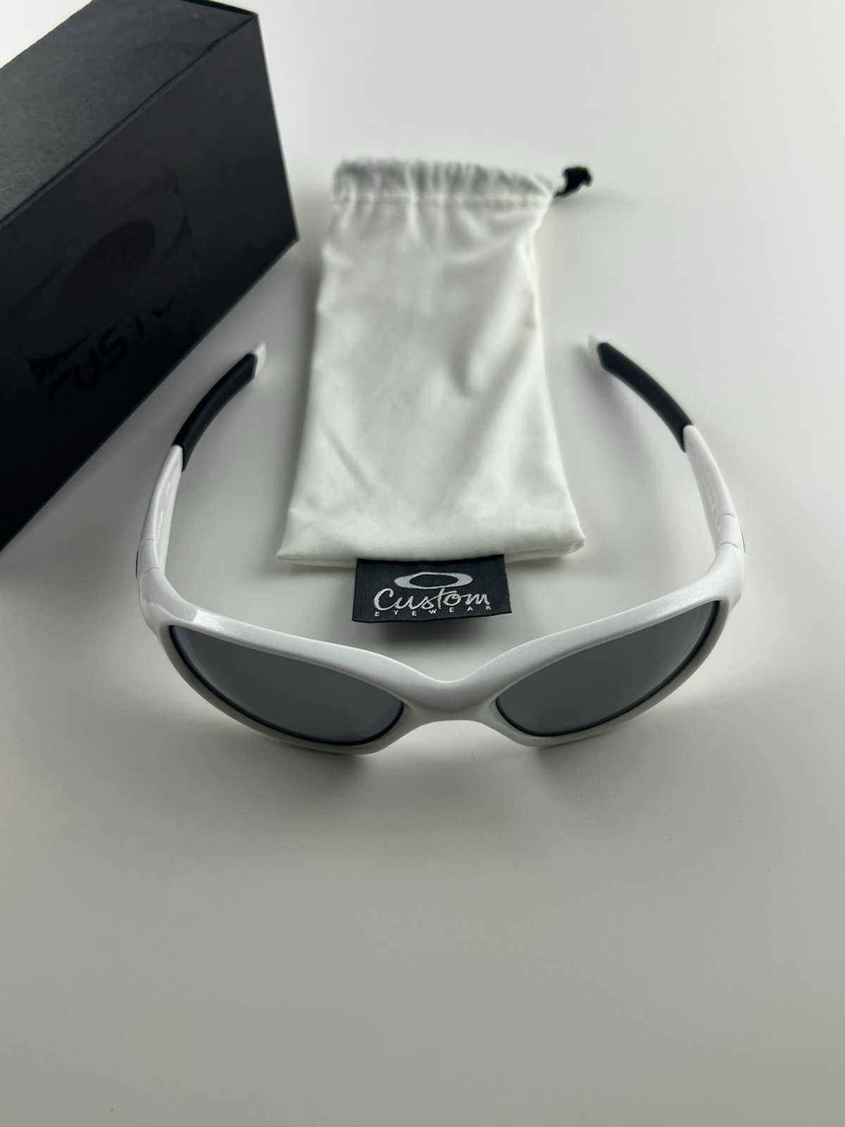 Oakley Minute 2.0 Metallic Pearl White Black Iridium Polarized Lens+Box NEW RARE