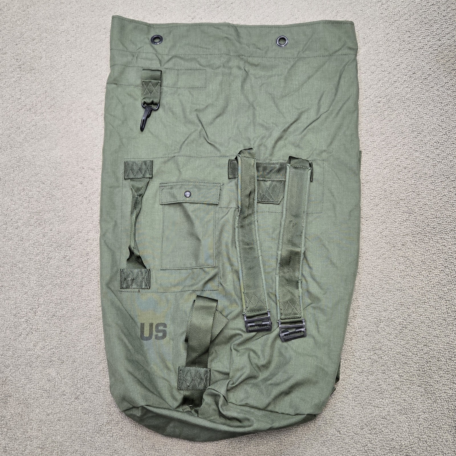 US Army Military Deployment DUFFLE Duffel Flight Carry-on Sea Bag Back Pack USGI