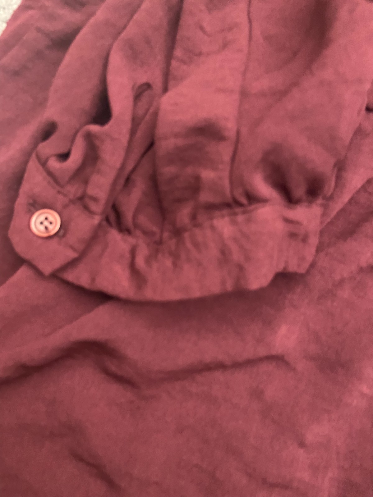 George womens burgundy top 3/4 sleeve polyester size 20 Pit to pit 24 in
