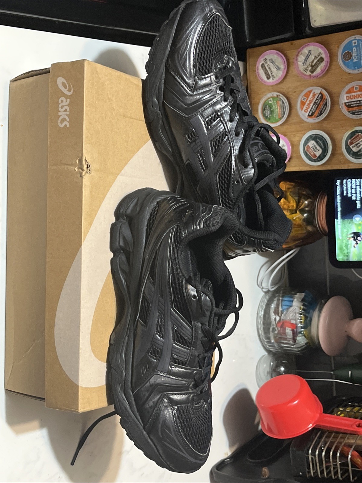 ASICS Gel Kayano 14 Black Graphite Grey US men 8 US Women 9 1/2