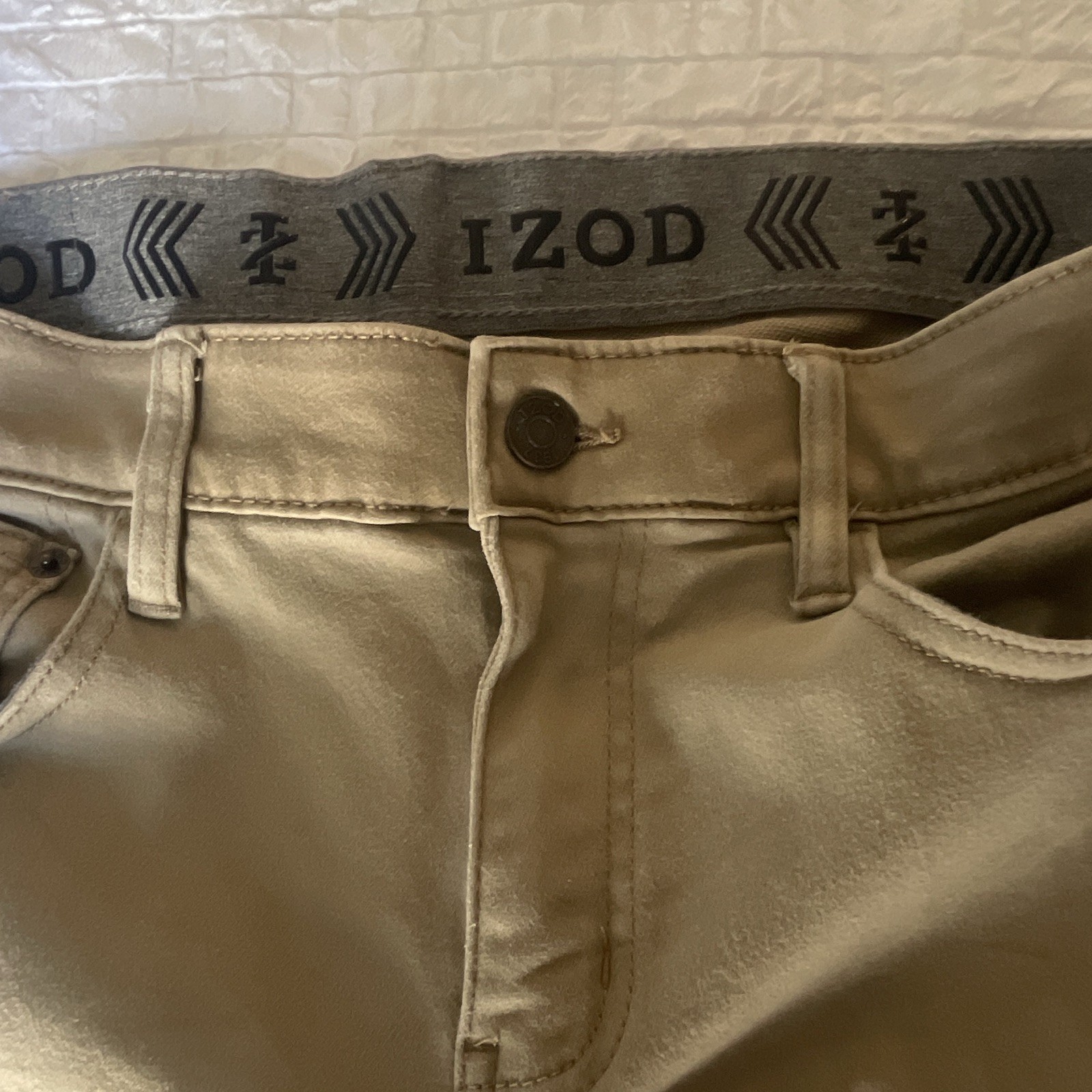 IZOD Beige Regular Fit Straight Leg Stretch 5-Pocket Flat Front Pants 32