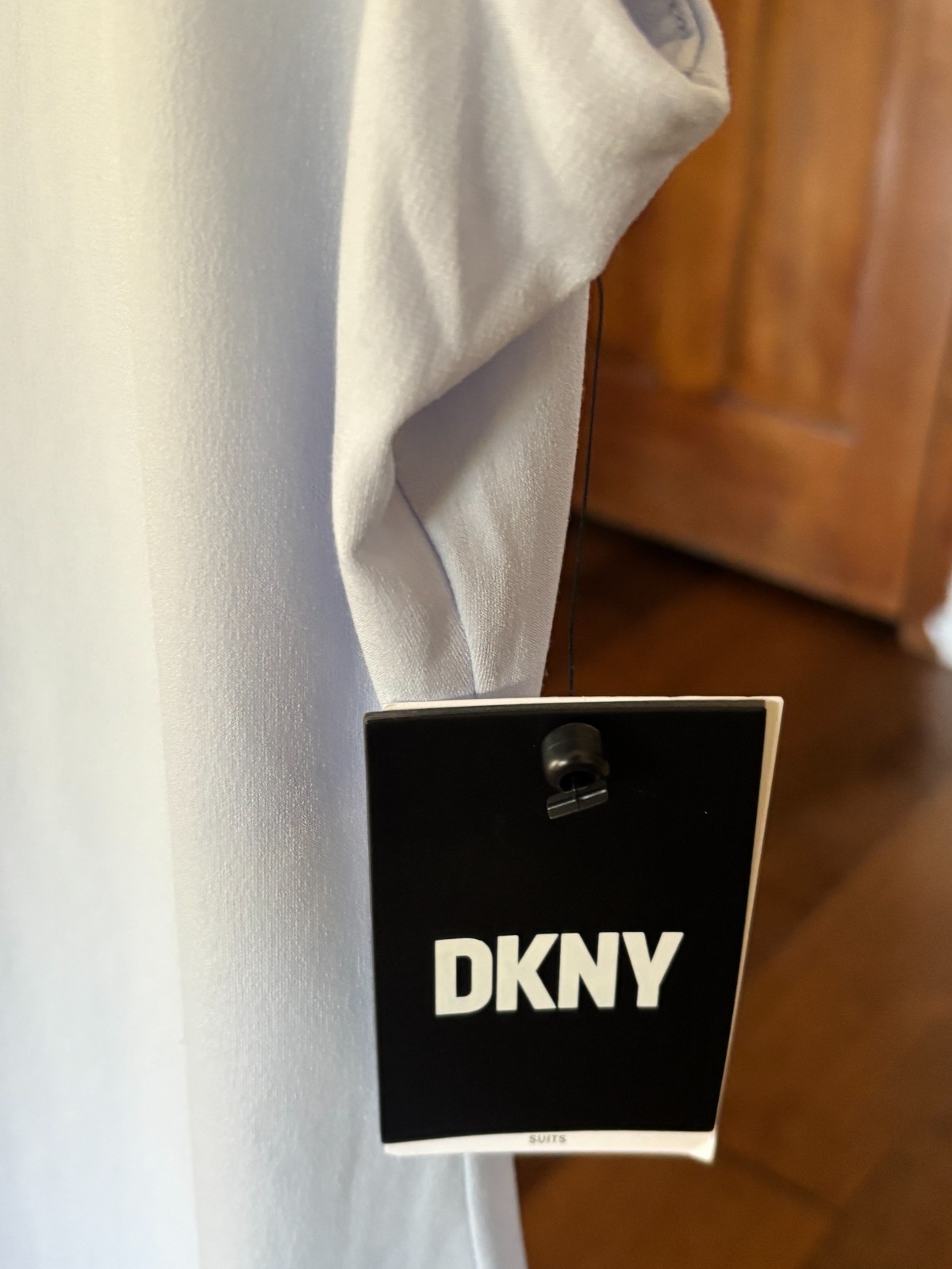 DKNY Suits Ice Blue Sleeveless Shell Top Size L NWT Shoulder Pads Stretch