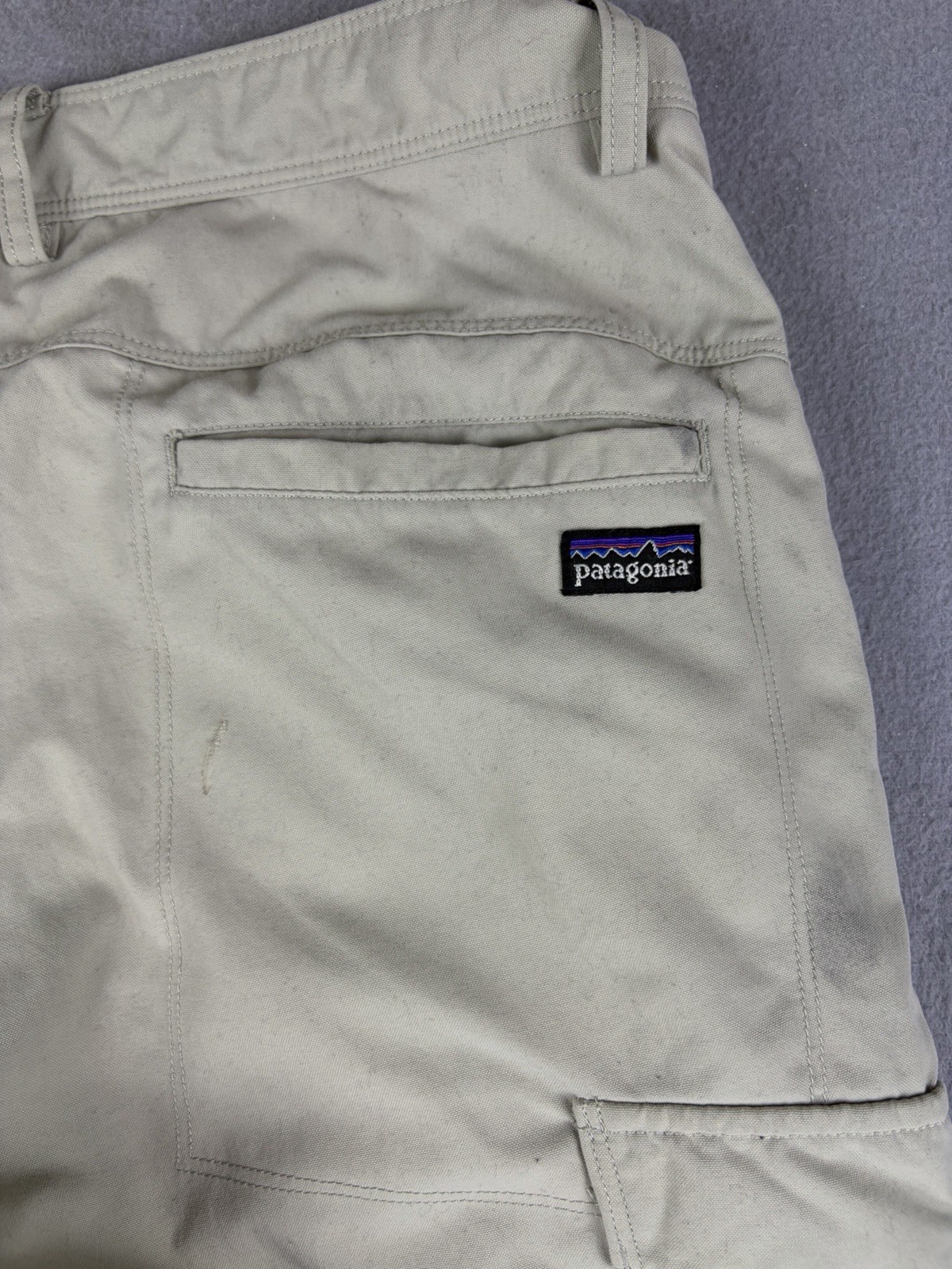Patagonia Rover Zip Off Pants Men’s Size 32×31 Beige Brown Outdoors Hiking