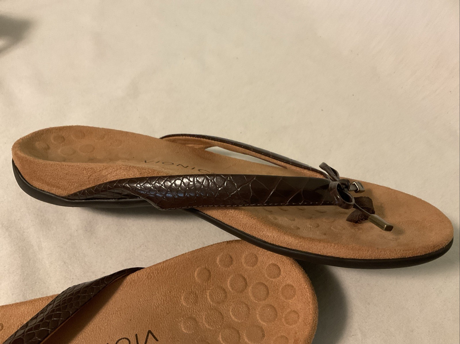 Vionic Bella II Brown Flip Flop Thong Sandals Womens Size 10