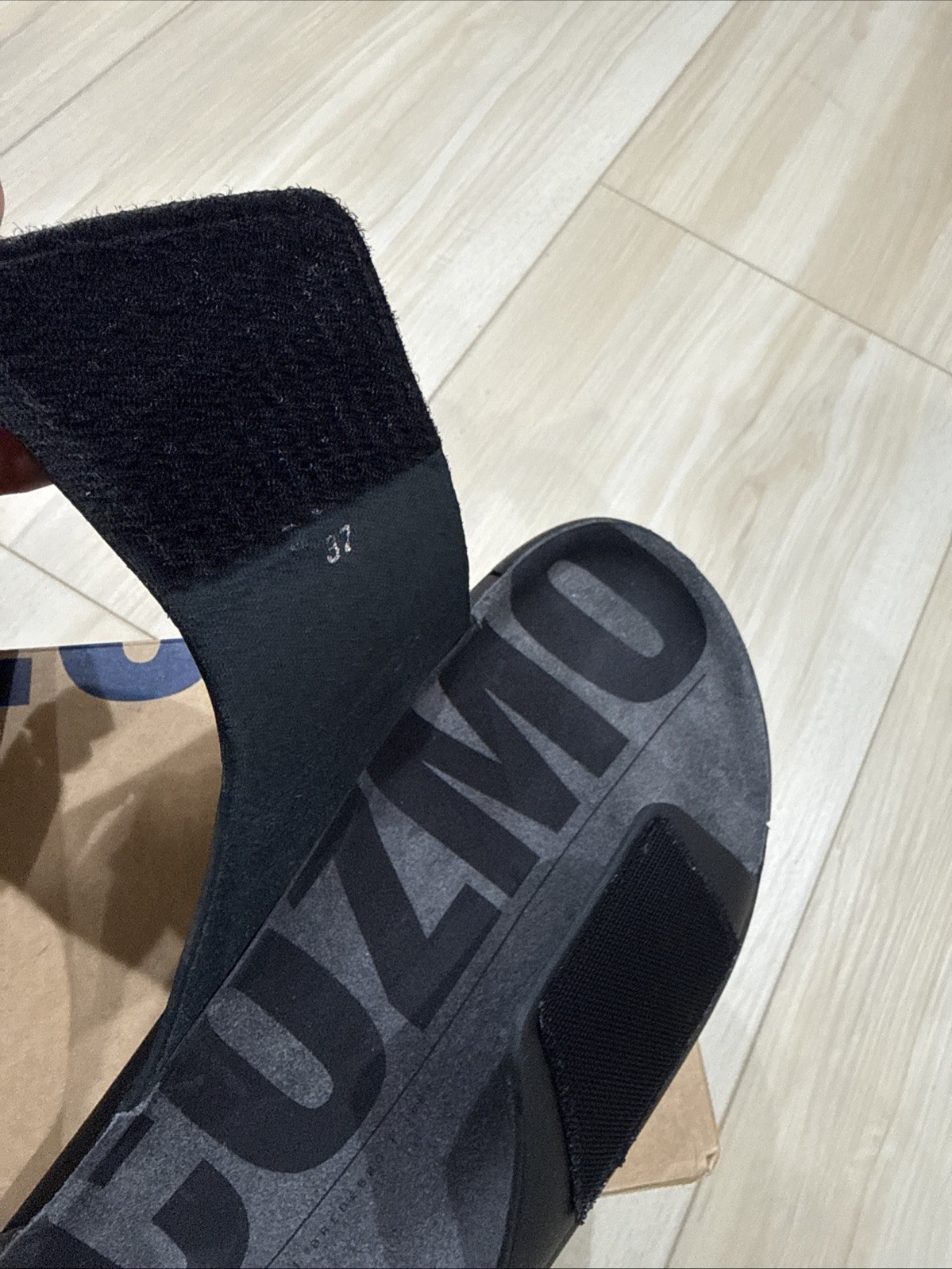 NWT ECCO 2ND COZMO W Women’s Black Leather Slide Sandals EU 37 US 6-6.5