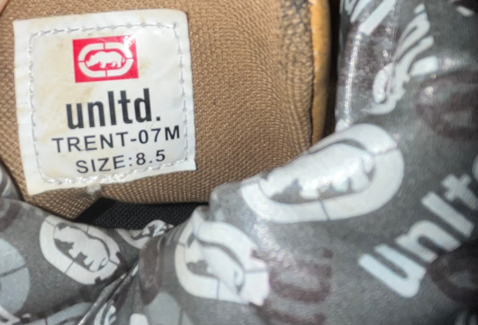 Ecko UNLTD Sz 8.5 Men’s Beige Classic Boots Trent -07M