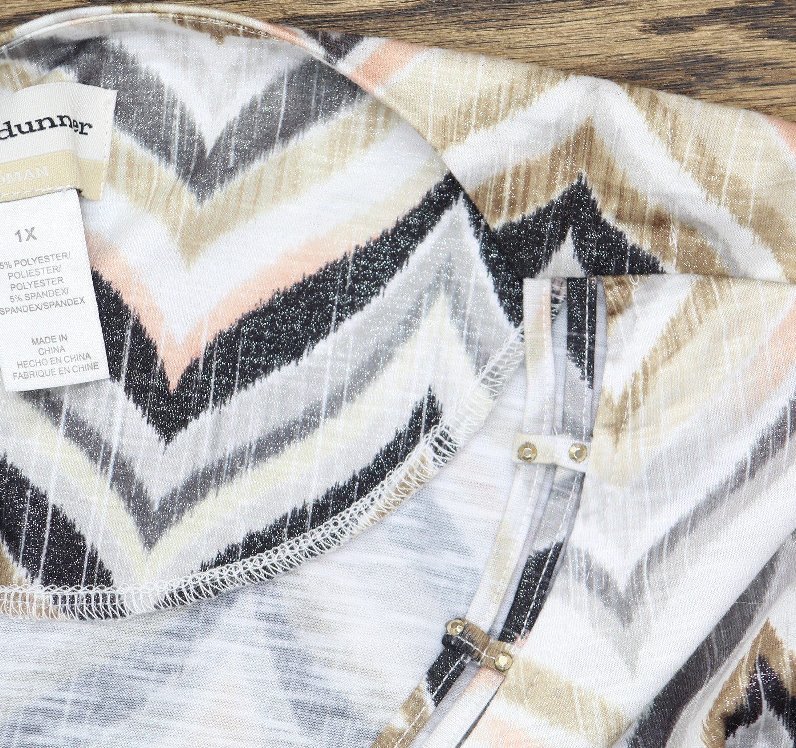 Alfred Dunner Shimmer Neck Accent Chevron Blouse Top Black Multi 1X