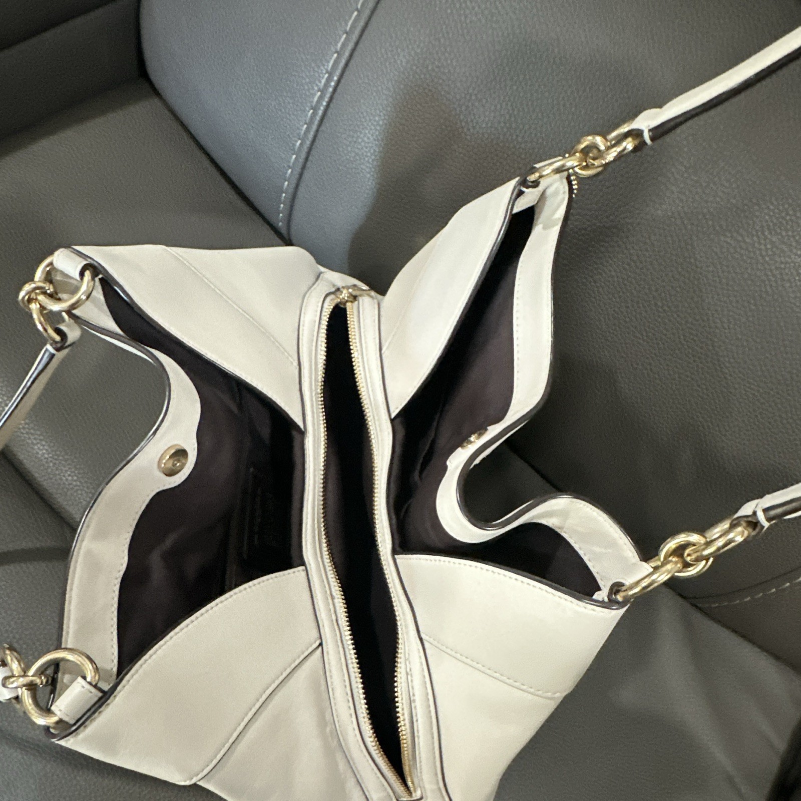 Coach Signature Logo Ivory/Beige Shoulder Bag Gold Hardware Zip w/ Bag Charm