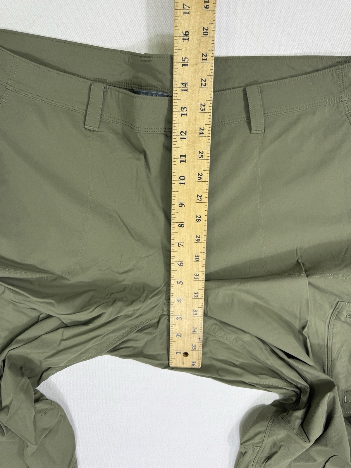 LL Bean Pants Men’s 42×30 Green Climbing Hiker Hiking Nylon Stretch Outdoor
