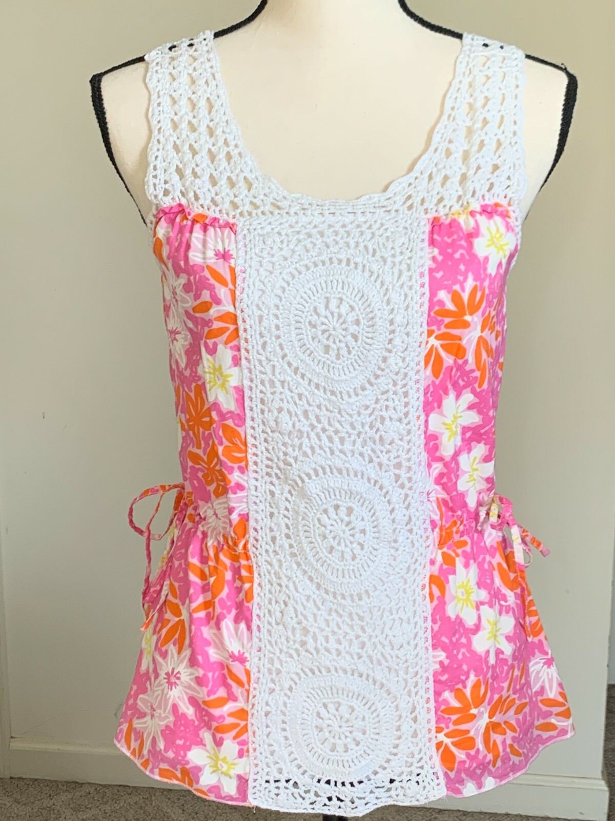 LILLY PULITZER Top Hawaiian Floral Linen & Cotton Crochet Lace Drawstring Ties 4