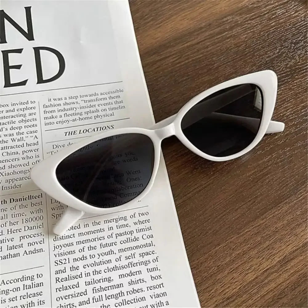 Small Frame Cat Eye Sunglasses Retro Fashion Eyewear