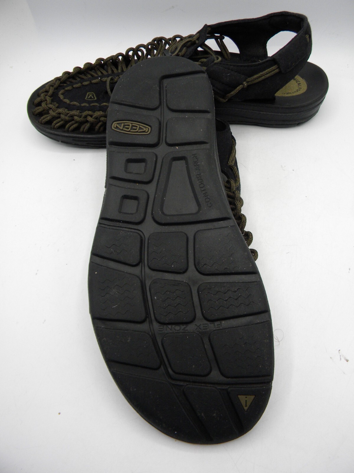 KEEN Uneek Black & Gray Bungee Strap Sport Sandals Men’s Size EU 43 US 10