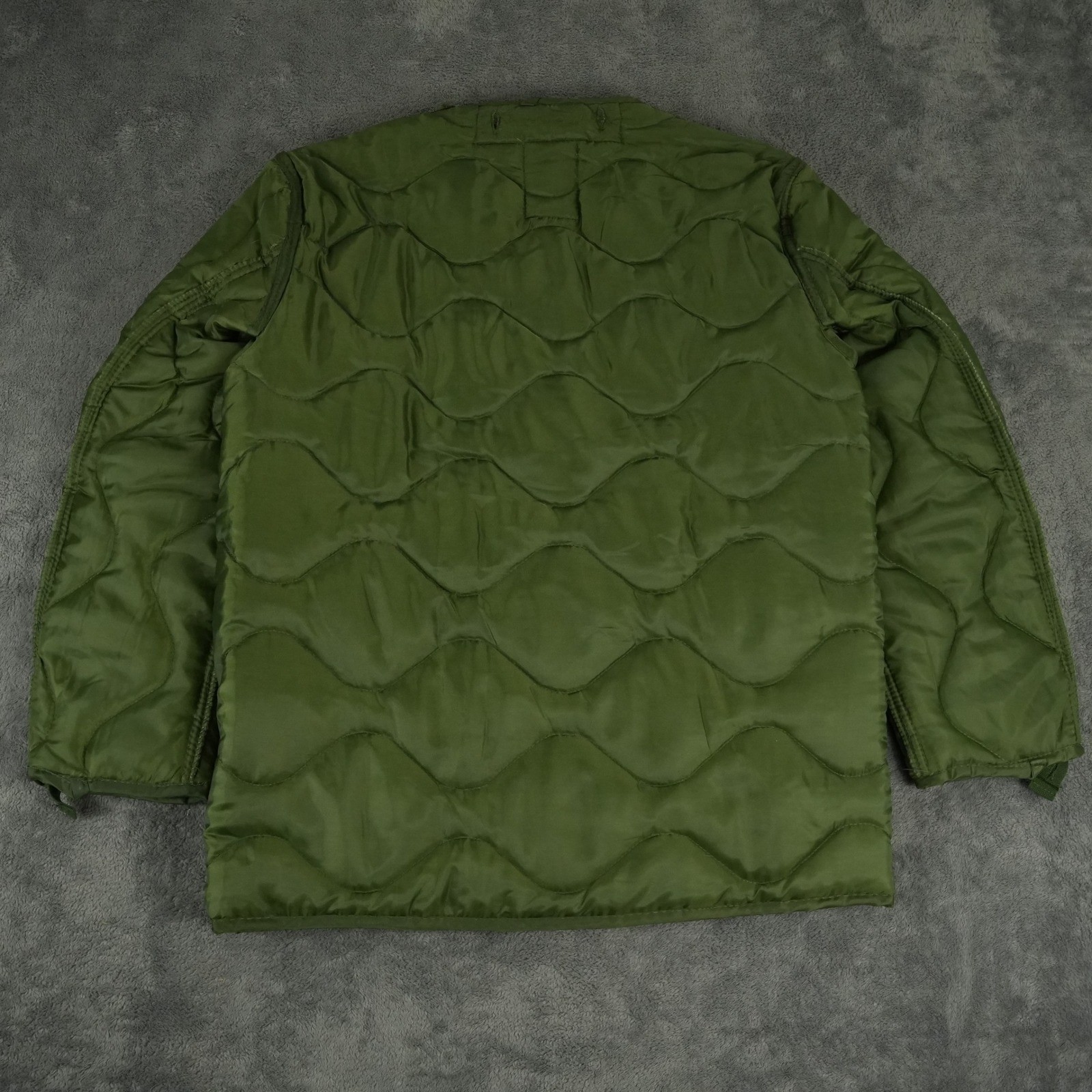 Mil-Tec M65 Jacket Liner Mens M Olive Green Quilted Military Style Button Up