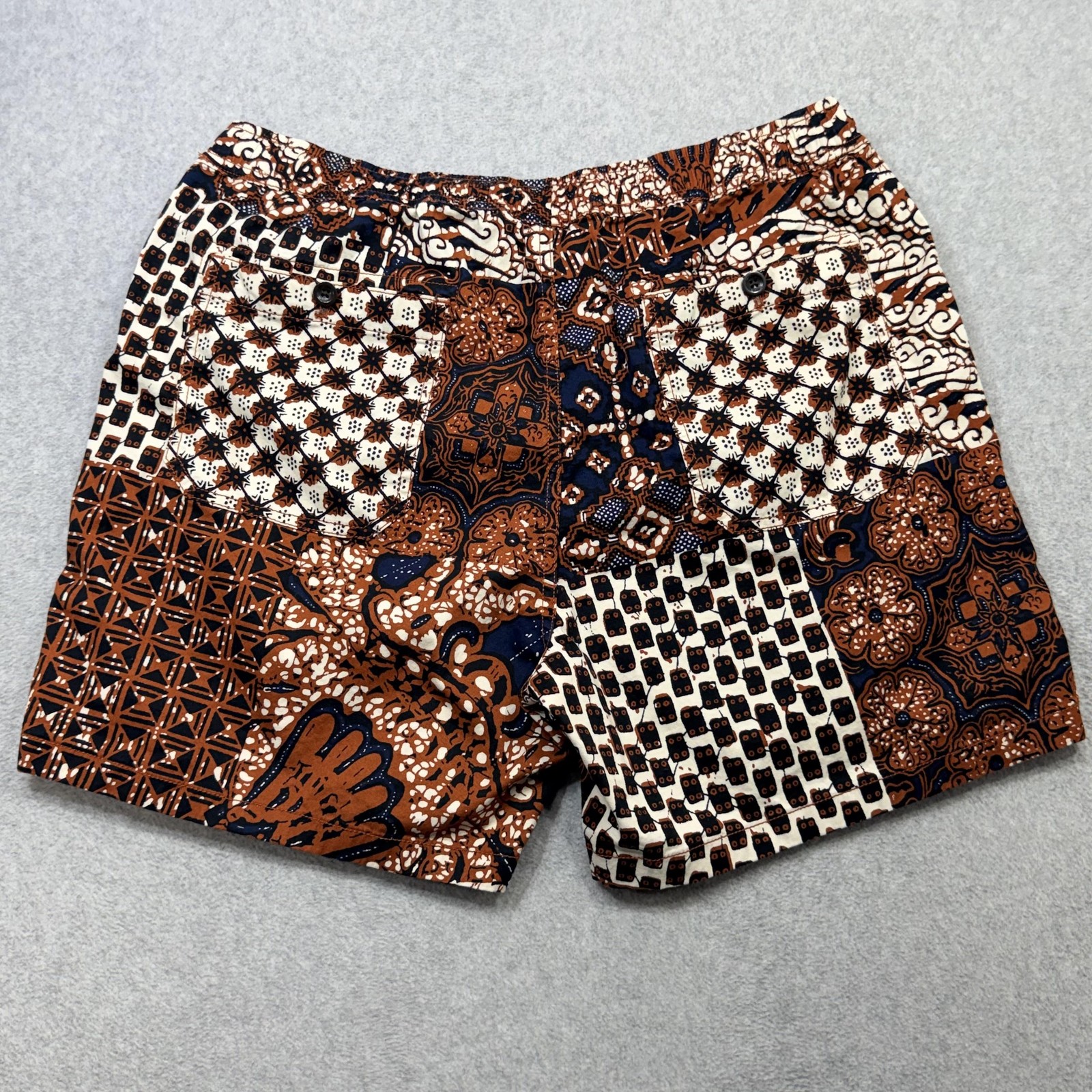 Wallace & Barnes Patchwork Shorts Mens Large Brown Batik 6 Inch Casual Elastic