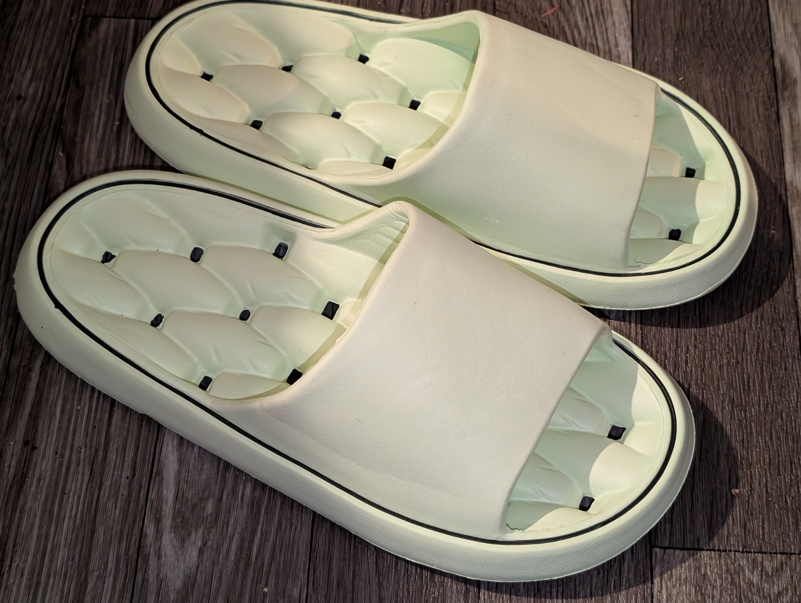 Big Size 42-43 / 270 Bathroom Shower Shoe Slippers EVA Soft Sole Pillow Slide