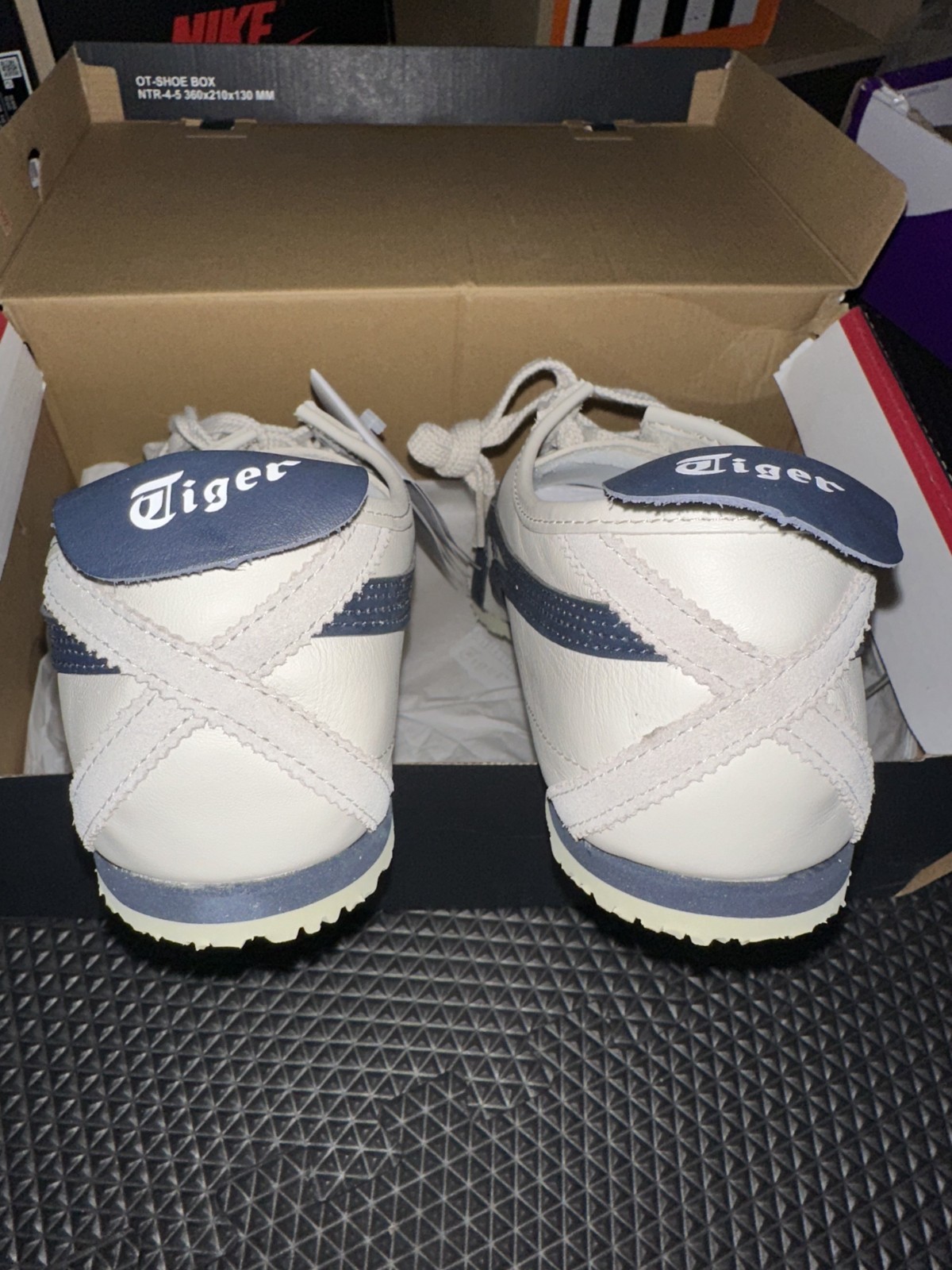 NEW ONITSUKA TIGER MEXICO 66 BIRCH PEACOAT SHOE 1183C102-200 MEN SIZE 12.5 US