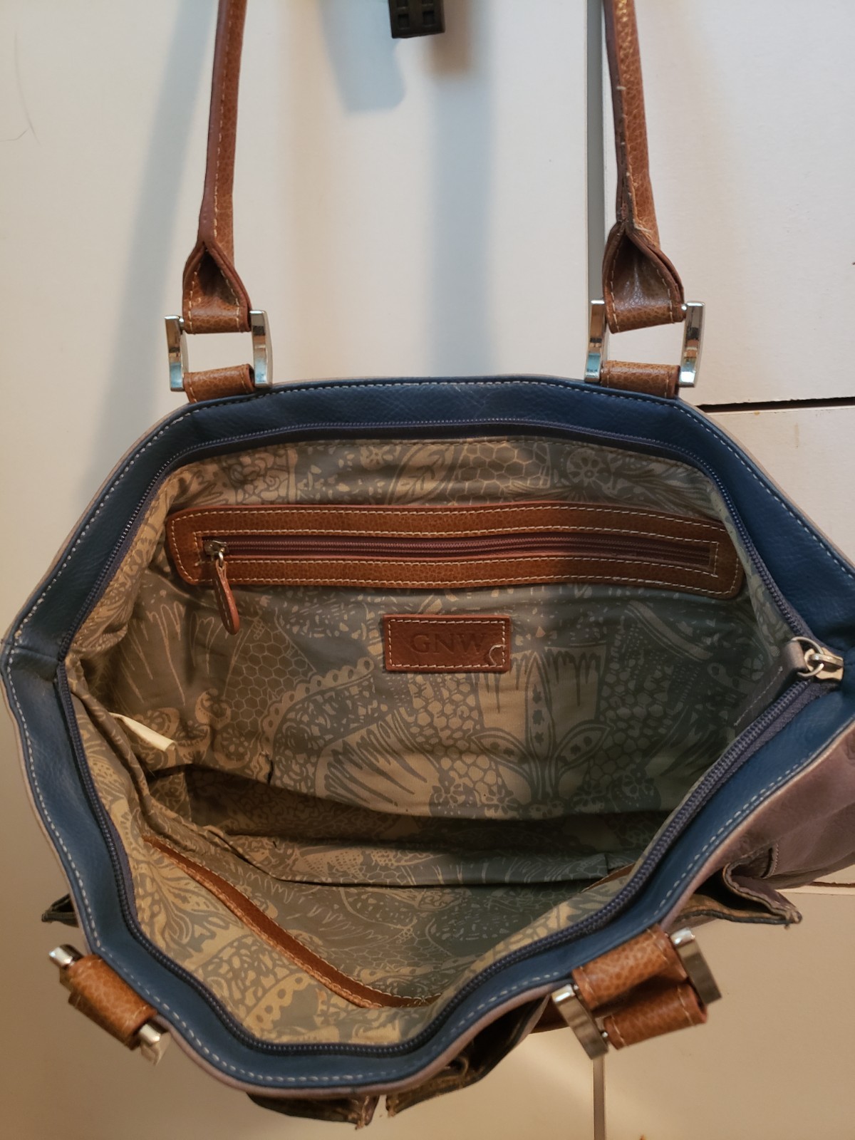 Genuine Leather Gray Shoulder Bag w Silver Accents, 2 Interior Slots, 1 Pocket