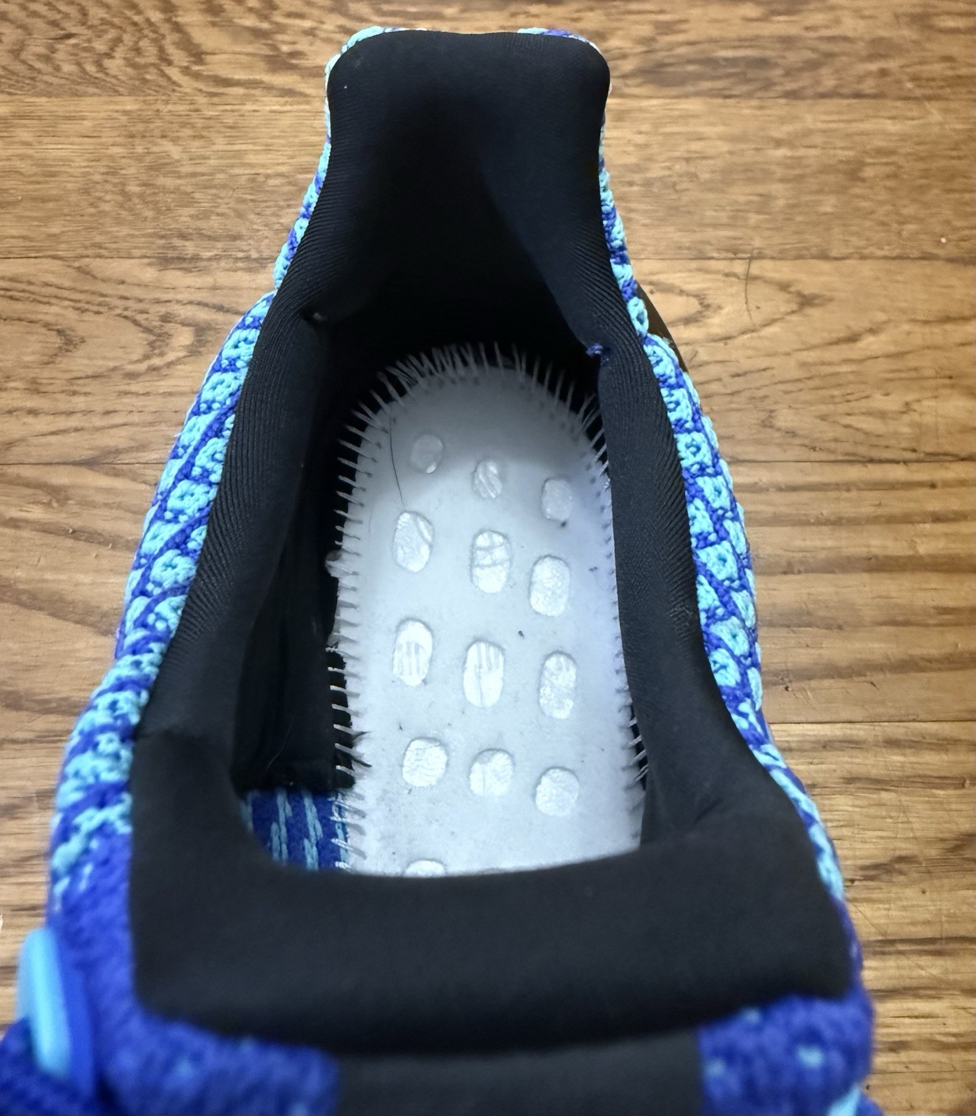 Adidas Ultra Boost DNA GV7714 Primeknit Continental Men’s US 10.5 Excellent