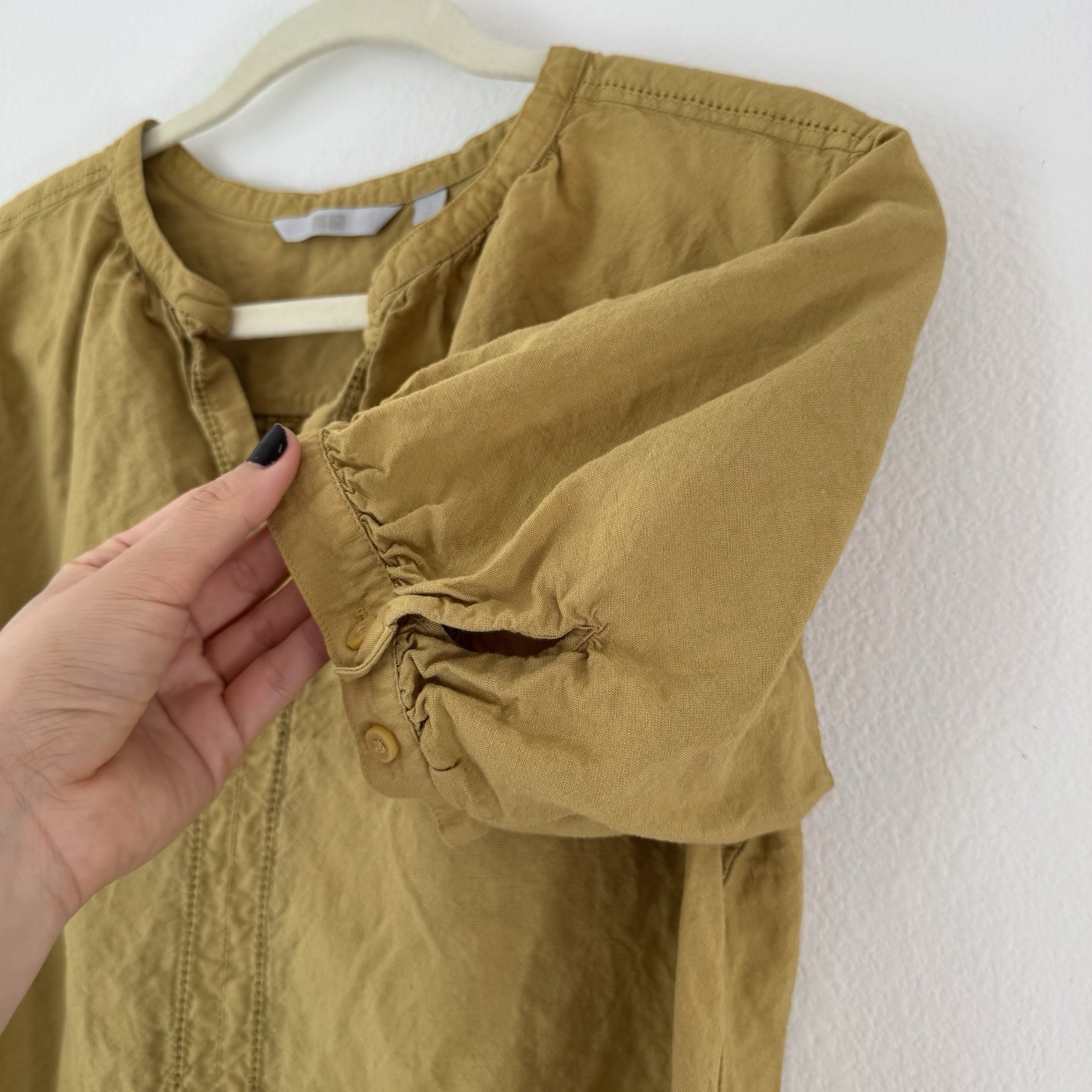 Uniqlo Linen Blend Volume Short Sleeve Blouse Womens Size Large Mustard Yellow