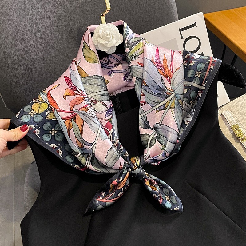 100% Mulberry Silk 27″ Square Scarf Women Neckerchief Bandana Black Pink Flower