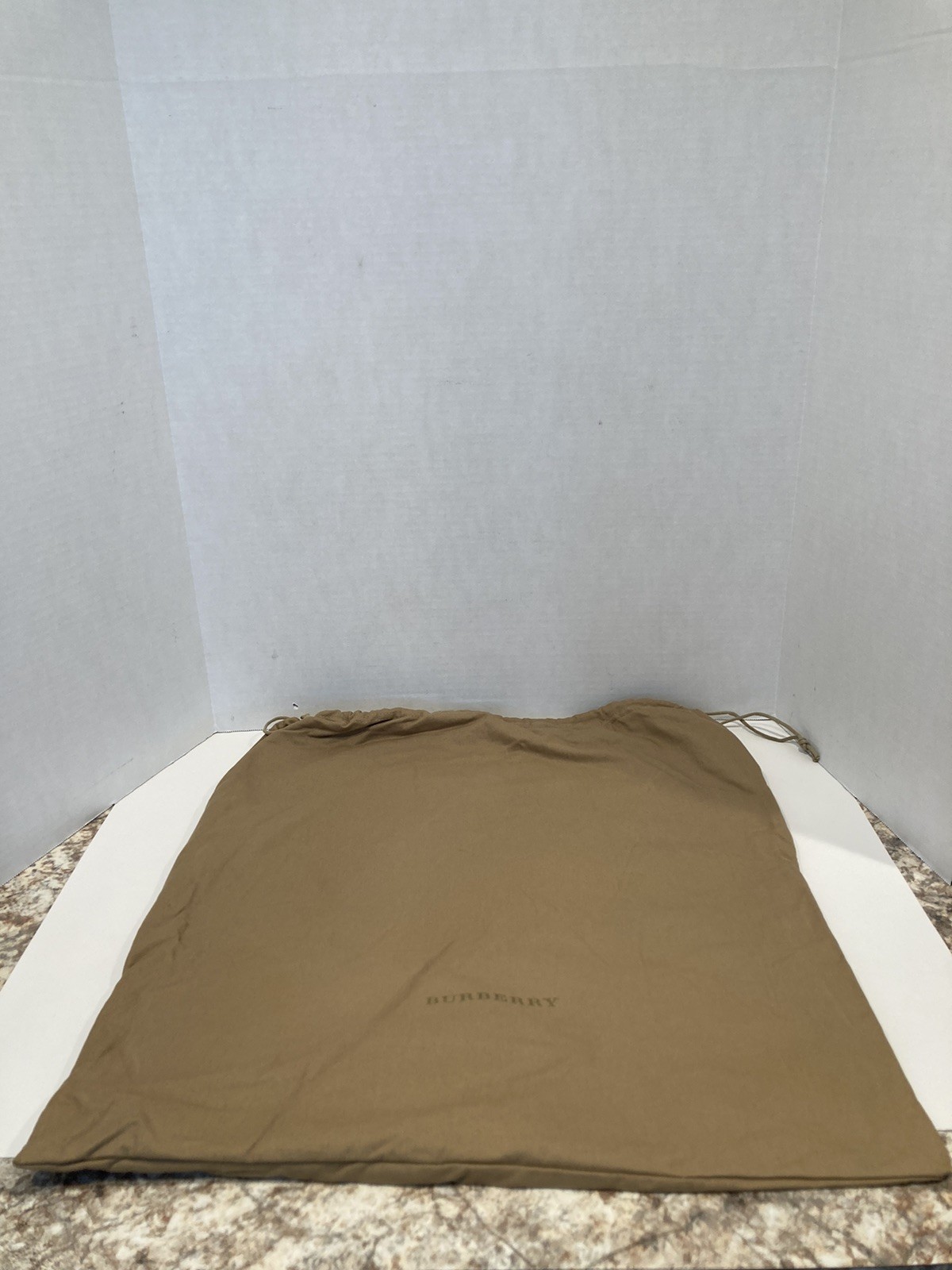 Burberry Authentic Dust Cover Bag Drawstring For Purses Beige 21” x 22” NEW