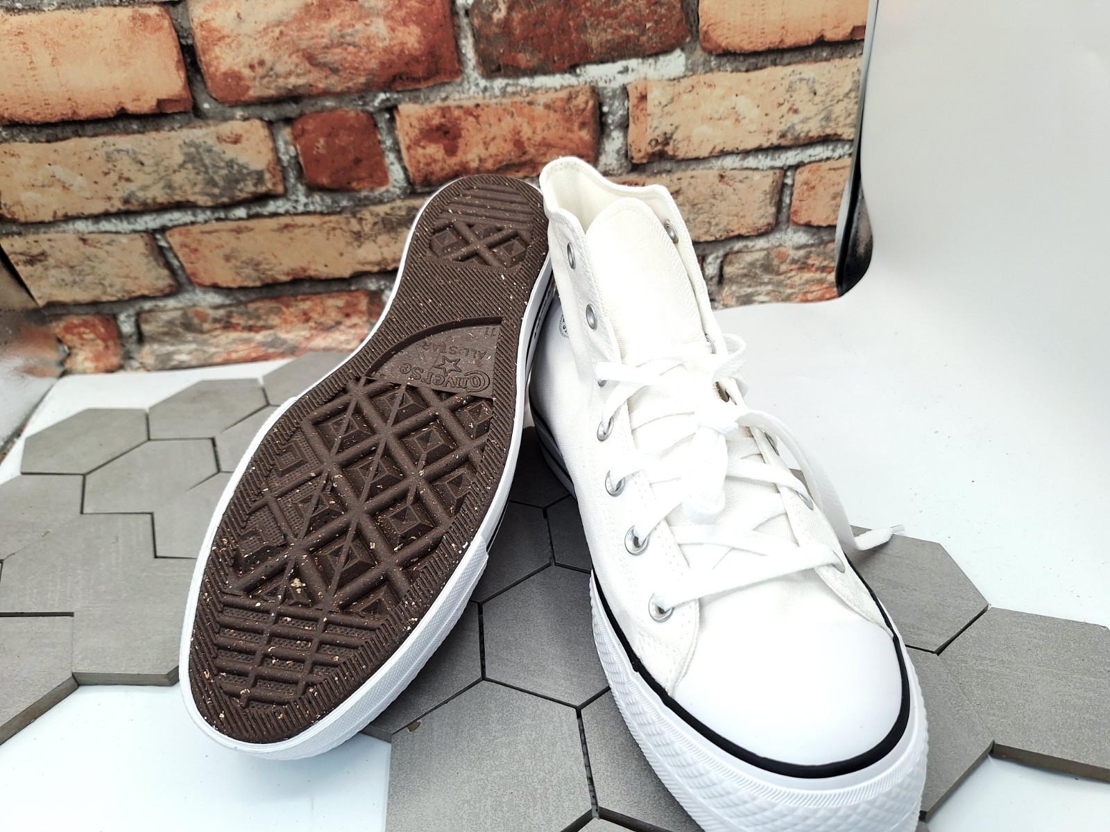 Converse CTAS Hi 1.5in Platform Lift OX White Black Men’s Sz 11 Canvas Sneakers
