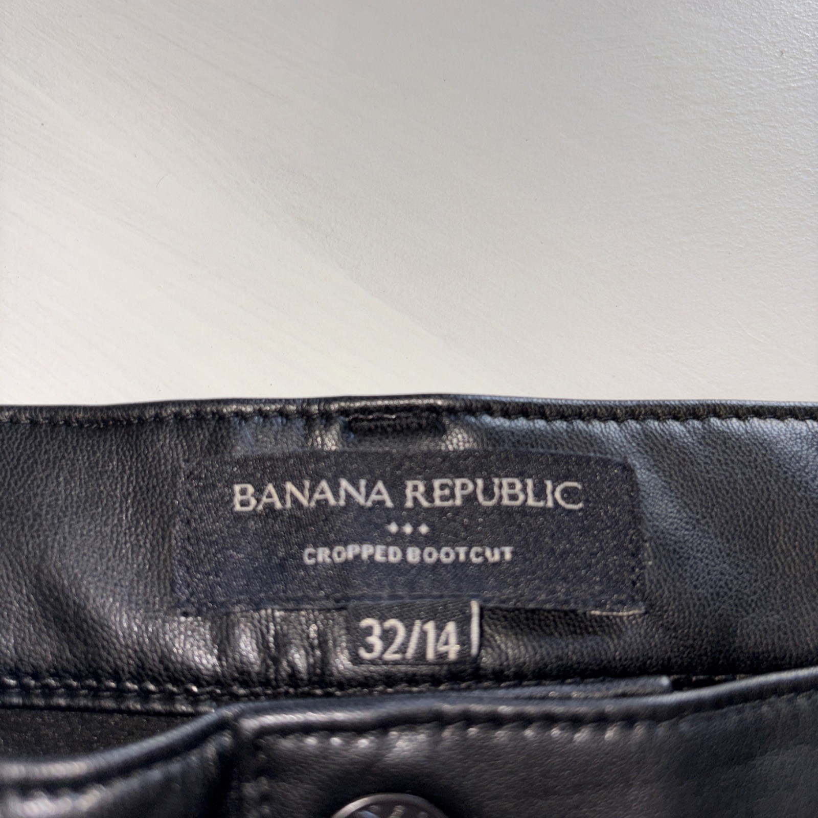 Womens Pants-BANANA REPUBLIC-black vegan leather Mid-Rise CroppedBootcut-32/14