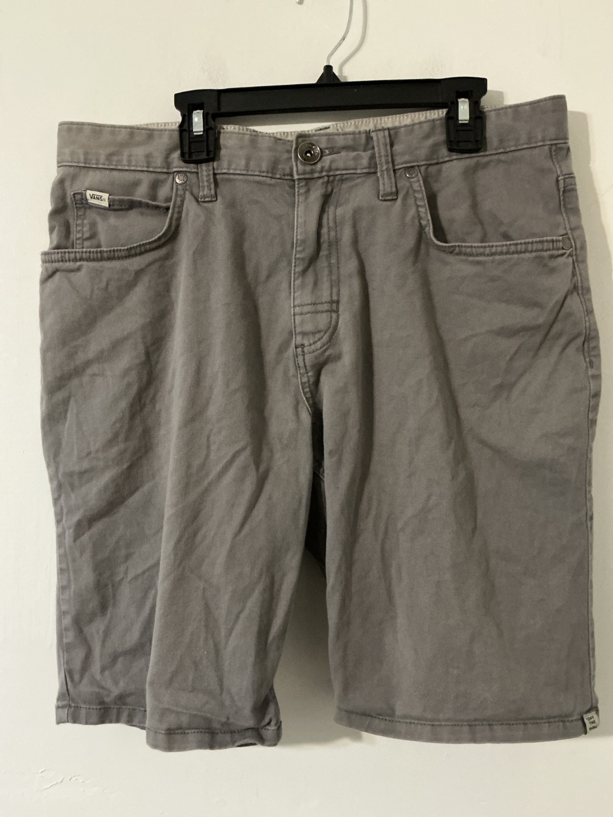 Van’s cargo shorts, mens size 32, gray, short length (9 inch inseam)