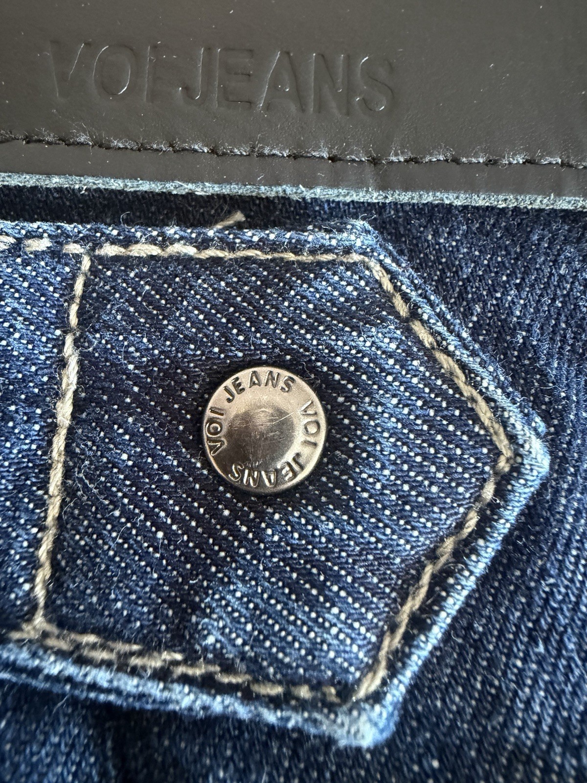 Voi Shearer Raw Y2K Back Pocket Print Button Fly Jeans W34 L34 (LB)