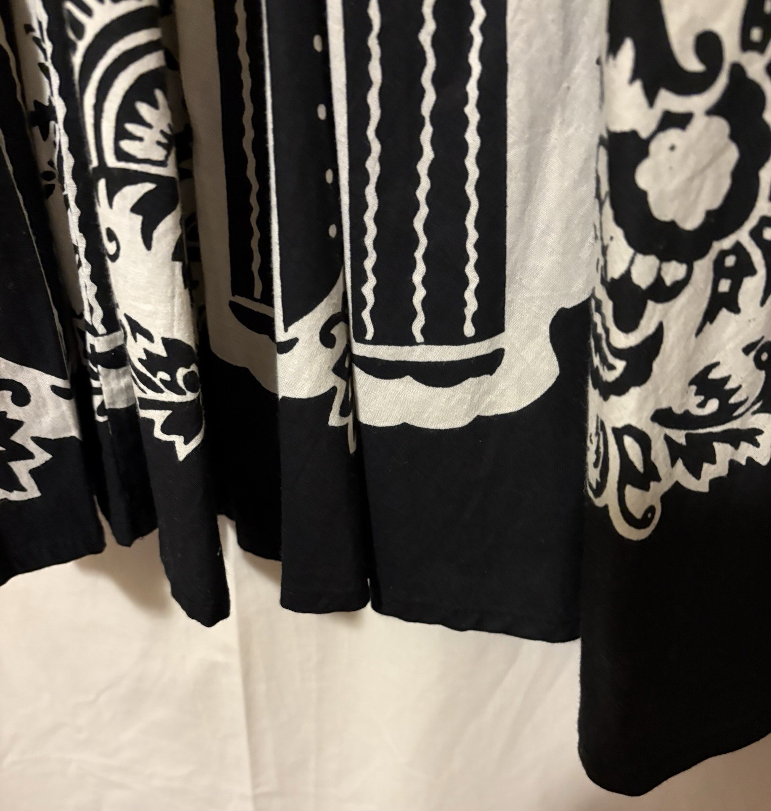 S-L Studio West Half Circle Skirt Nouveau Print Black White Cotton Nostalgic VTG