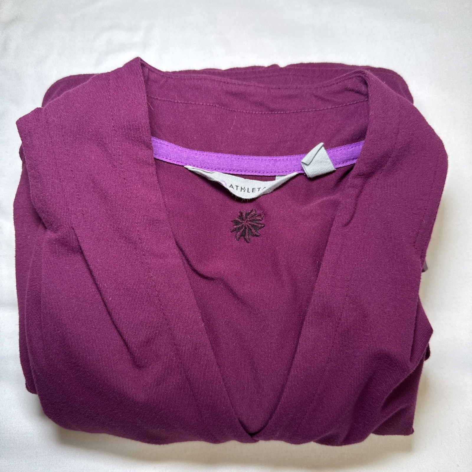 ATHLETA Suedy Lady Dress Womens MT Tall Burgundy Pockets Thumbholes Surplice EUC