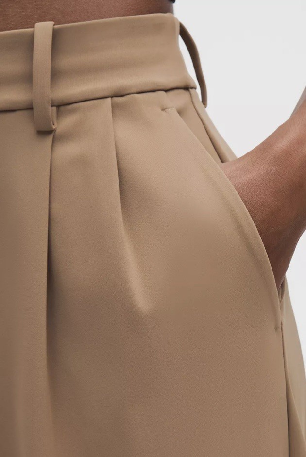 148$ Lululemon Daydrift HR Wide Leg Trouser Size S Sand Color BNWT.
