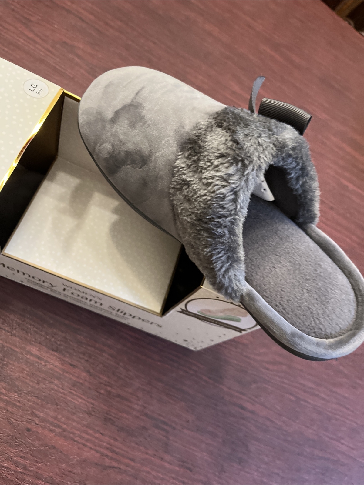 Totes Toasties Super Soft Ash Gray With Bow Women’s Size Large 8-9 NEW