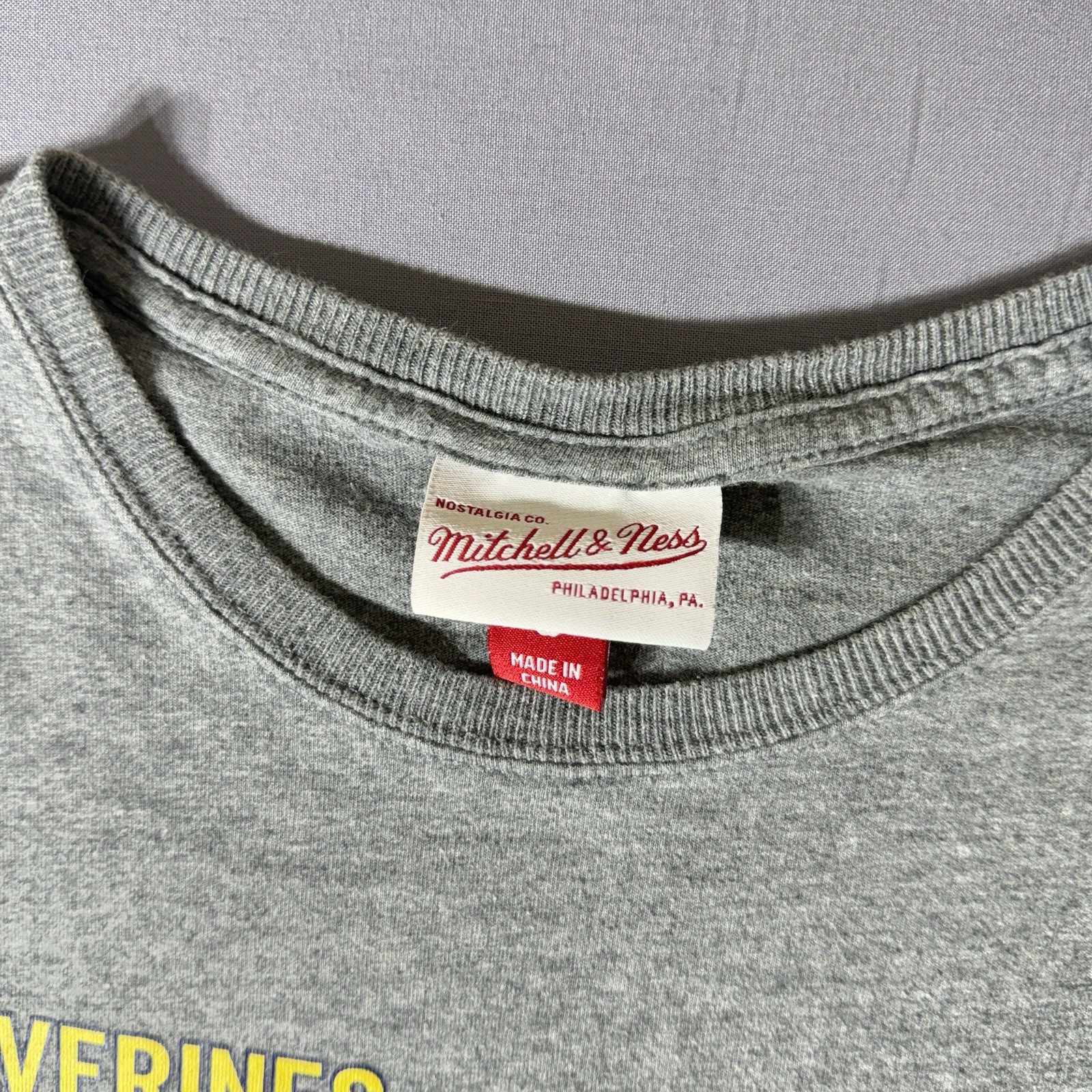 Mitchell and Ness T-Shirt vintage Michigan Wolverines College Vault Sz S