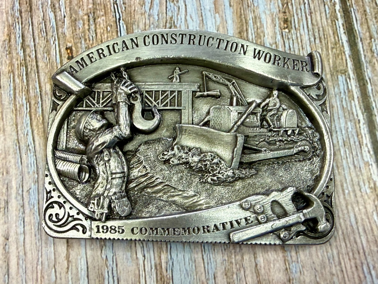 American Construction Worker 1985 Commemorative Belt Buckle by Arroyo Grande