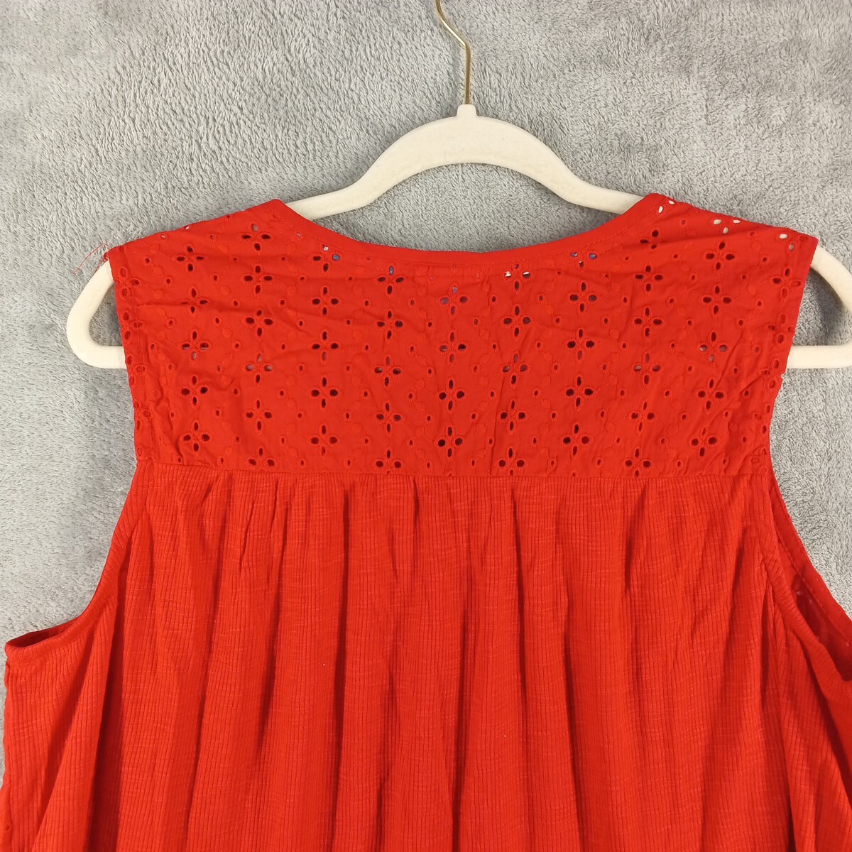 NWT Knox Rose Summer Top Rebel Red Eyelet Lace Rib Knit Boho Tassel Detail