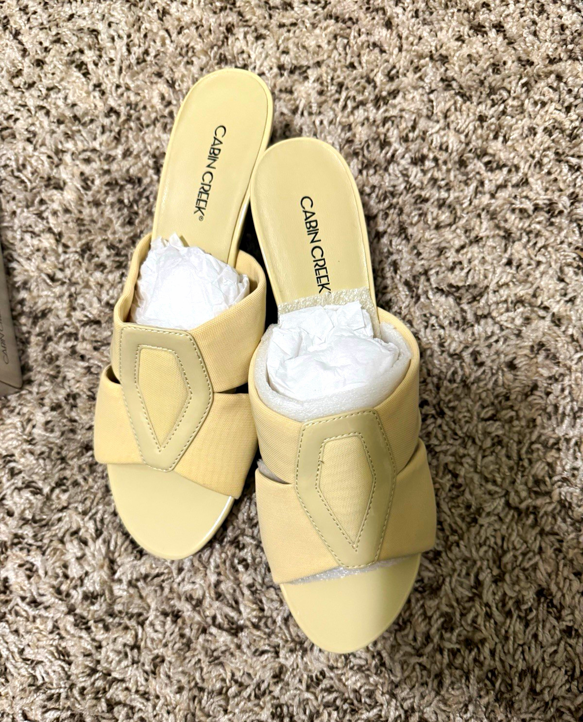 Cabin Creek Beige Synthetic Stretch Open Toe Wedge Slip On Mule Heels Women’s 9