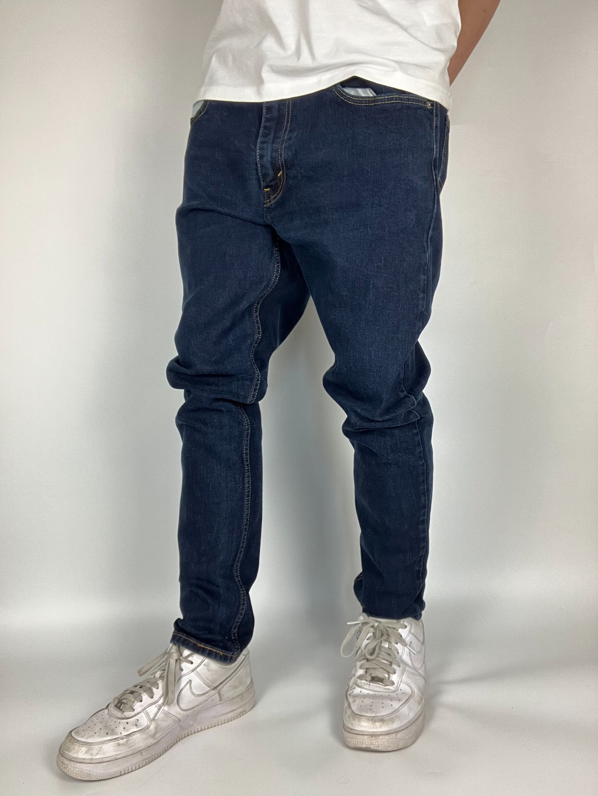 Vintage Levi’s 512 2000 Y2K Navy Blue Relaxed Fit Denim Jeans W36 L32