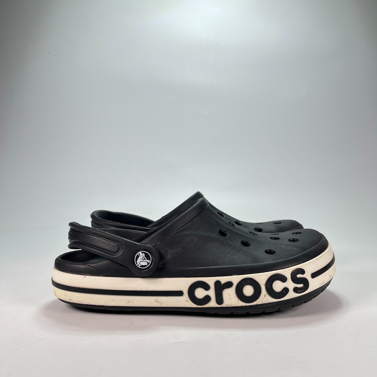 Crocs Bayaband Clog Black White Lightweight Slip On Comfort Shoes Women’s Size 8