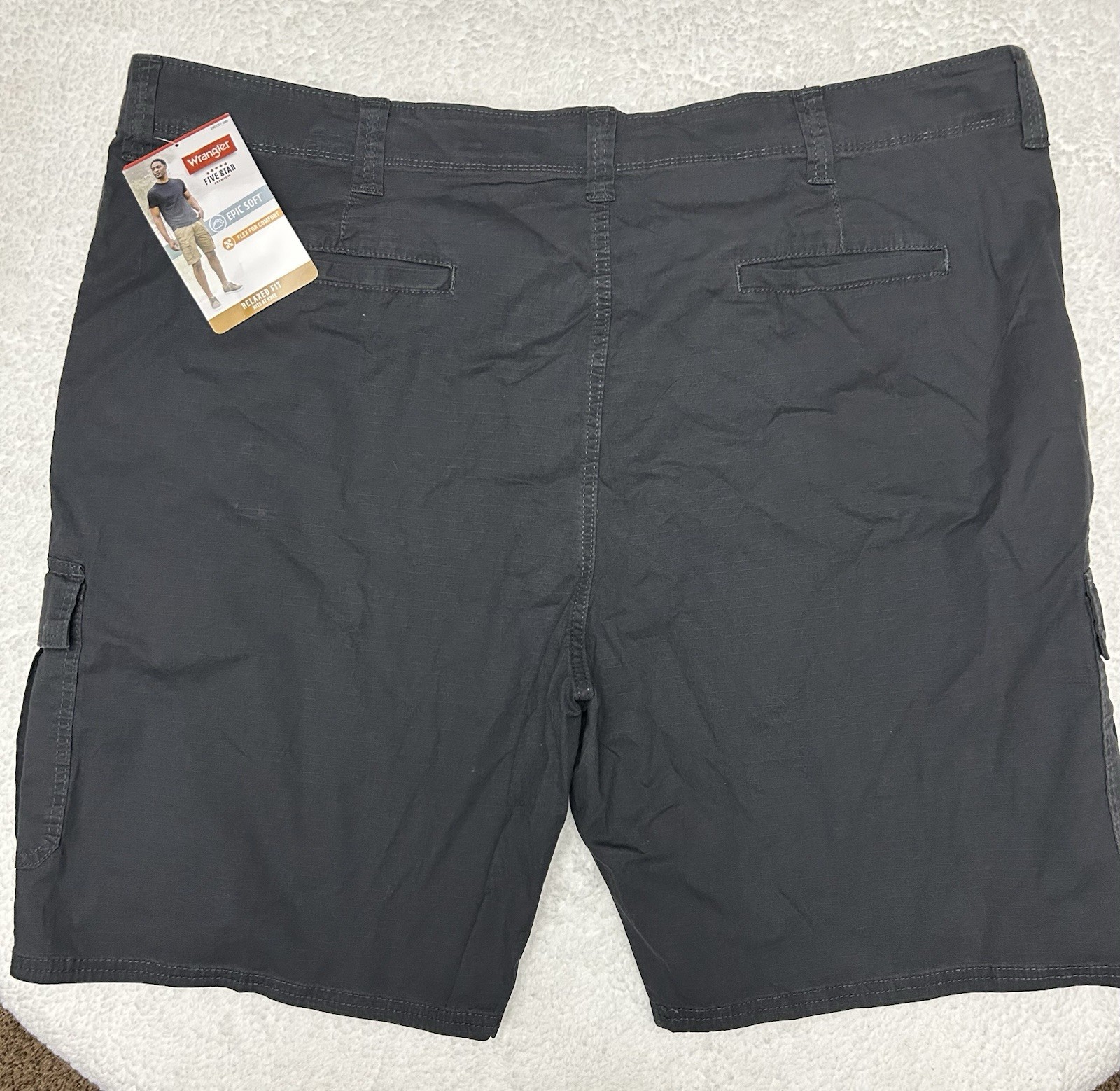 Wrangler Men’s 46 Cargo Shorts With Stretch Relaxed Fit Above Knee Dark Gray NEW
