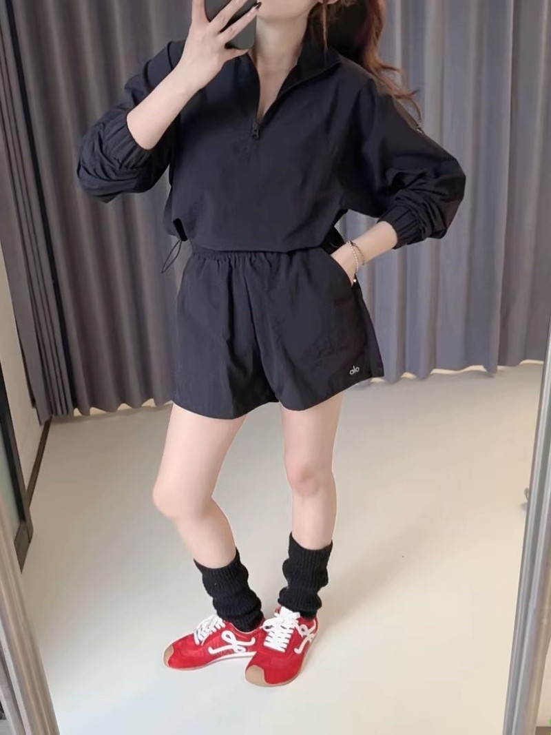 NEW AIo Yoga Set Cropped 1/4 Zip Alumni Pullover+Short Suit Casual Women’s Sets