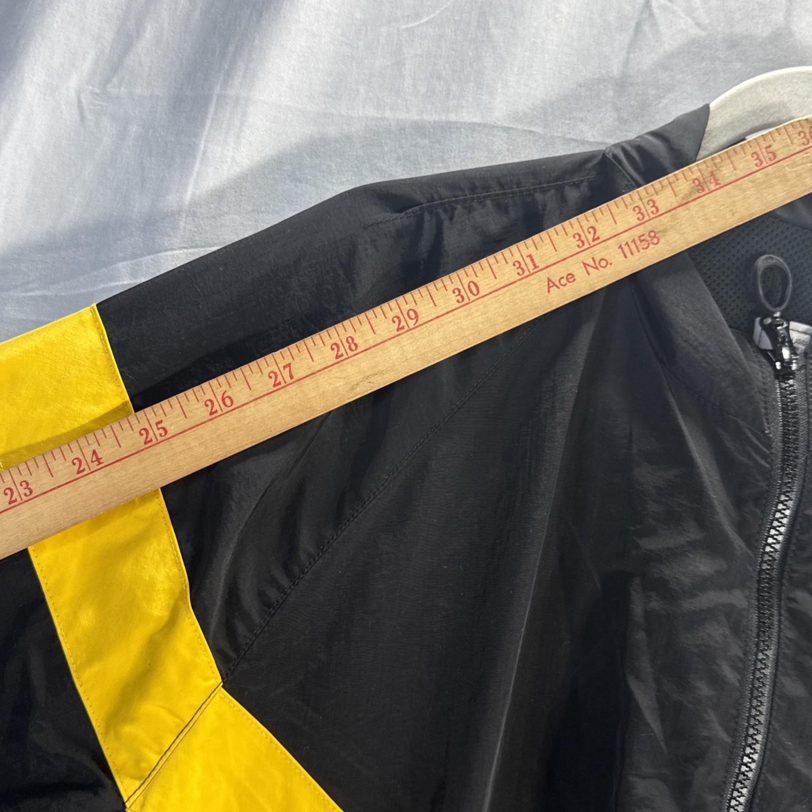 US Army APFU Jacket Large Regular Black Physical Fitness PT Uniform