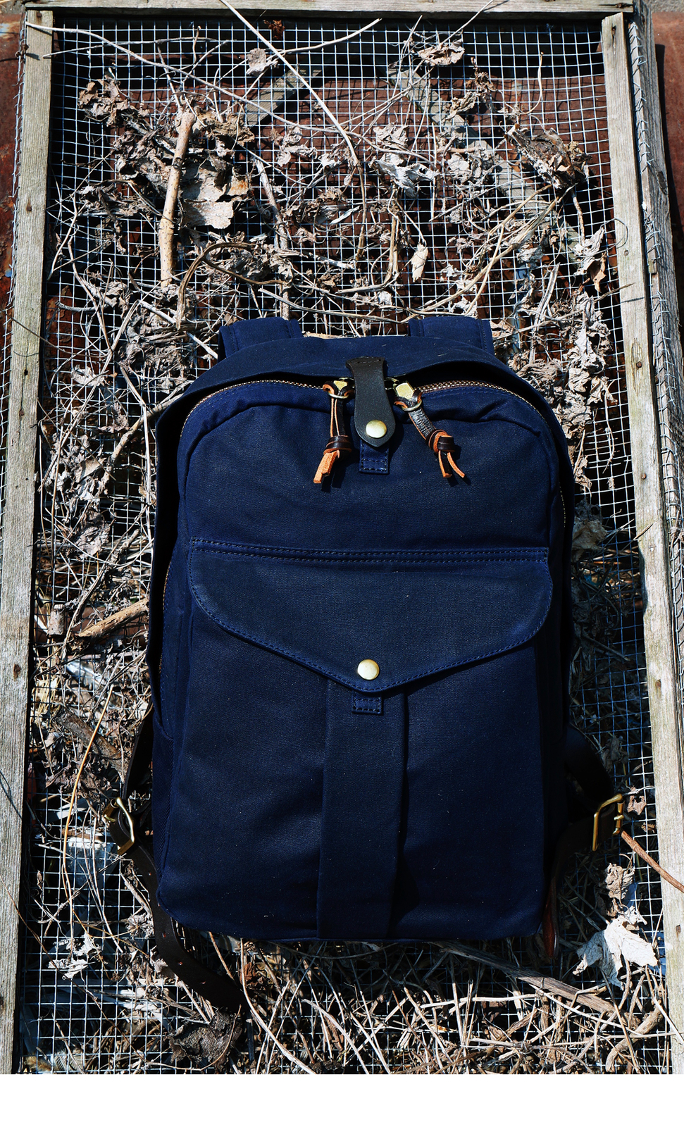 Water-repellent Heavy Wax Canvas 70307 Unisex Retro Backpack Computer Bag