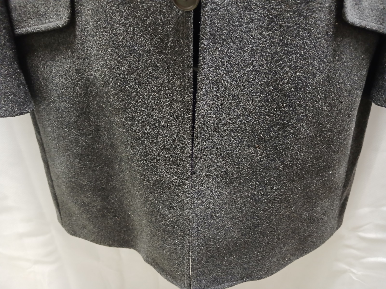 Holland Esquire Grey 75% Wool, 5% Cashmere Overcoat- L Chest 42in