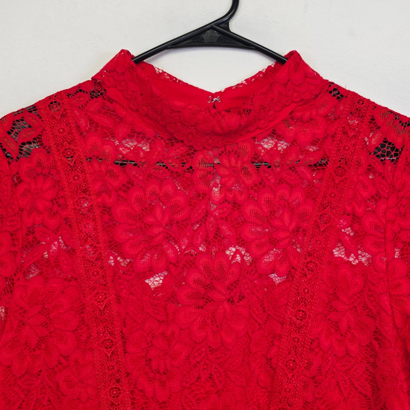 Laundry Shelli Segal Lace Blouse Womens L Red Romantic Overlay Cami Coquette